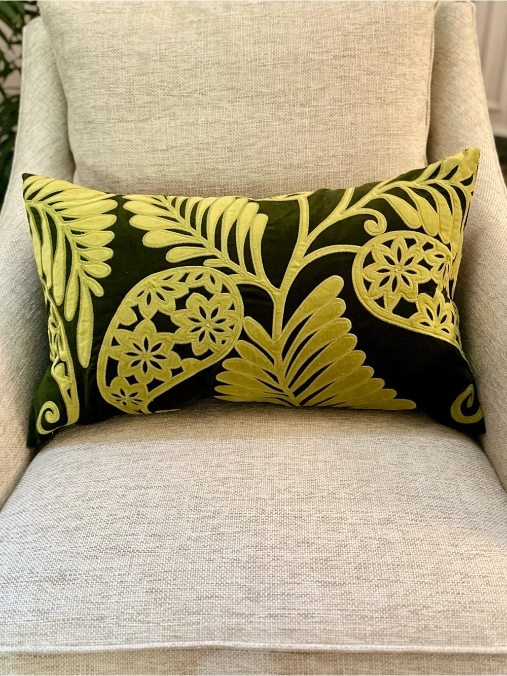 Pottery Barn Green Velvet Botanical Lumbar Pillow Cover 16 x 26